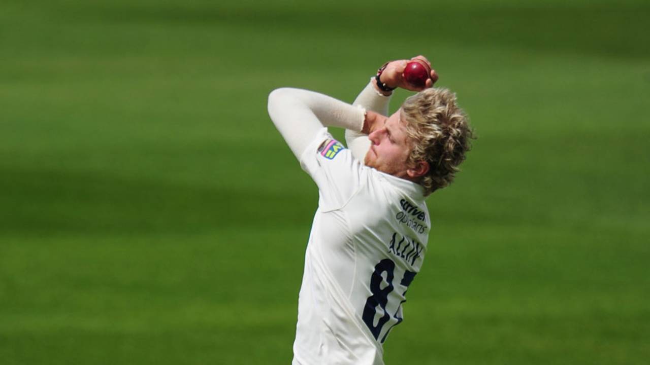 Tom Allin made his first-class debut, Warwickshire v Middlesex, County Championship, Division One, Edgbaston, 1st day, May 8, 2013