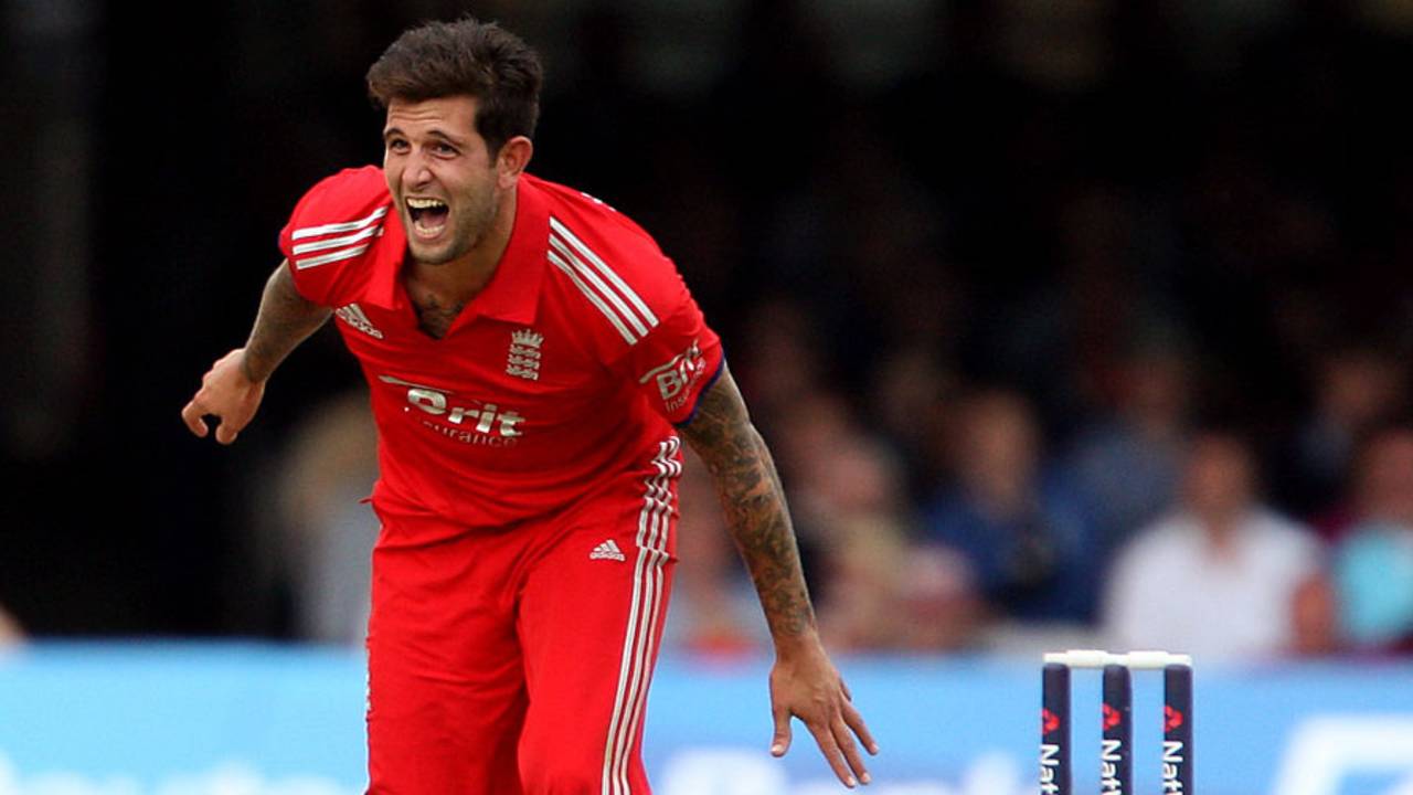 Jade Dernbach's opening spell proved expensive, England v New Zealand, 1st ODI, Lord's, May 31, 2013