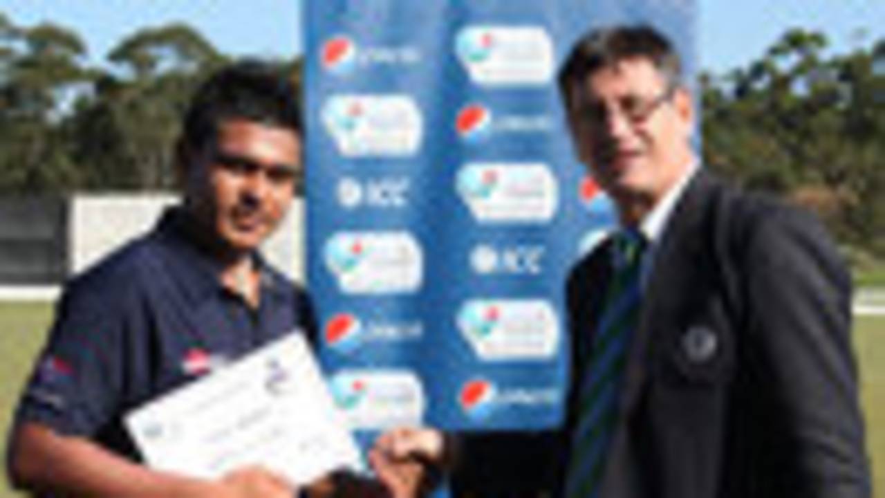 Fred Sapatu receives the Man of the Match award, Fiji v Samoa, East Asia-Pacific Under-19 Championship, Buderim, July 6, 2013