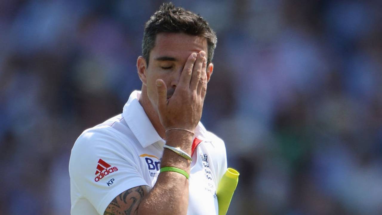 Kevin Pietersen walks off after a failure, England v Australia, 2nd Investec Ashes Test, Lord's, 1st day, July 18, 2013