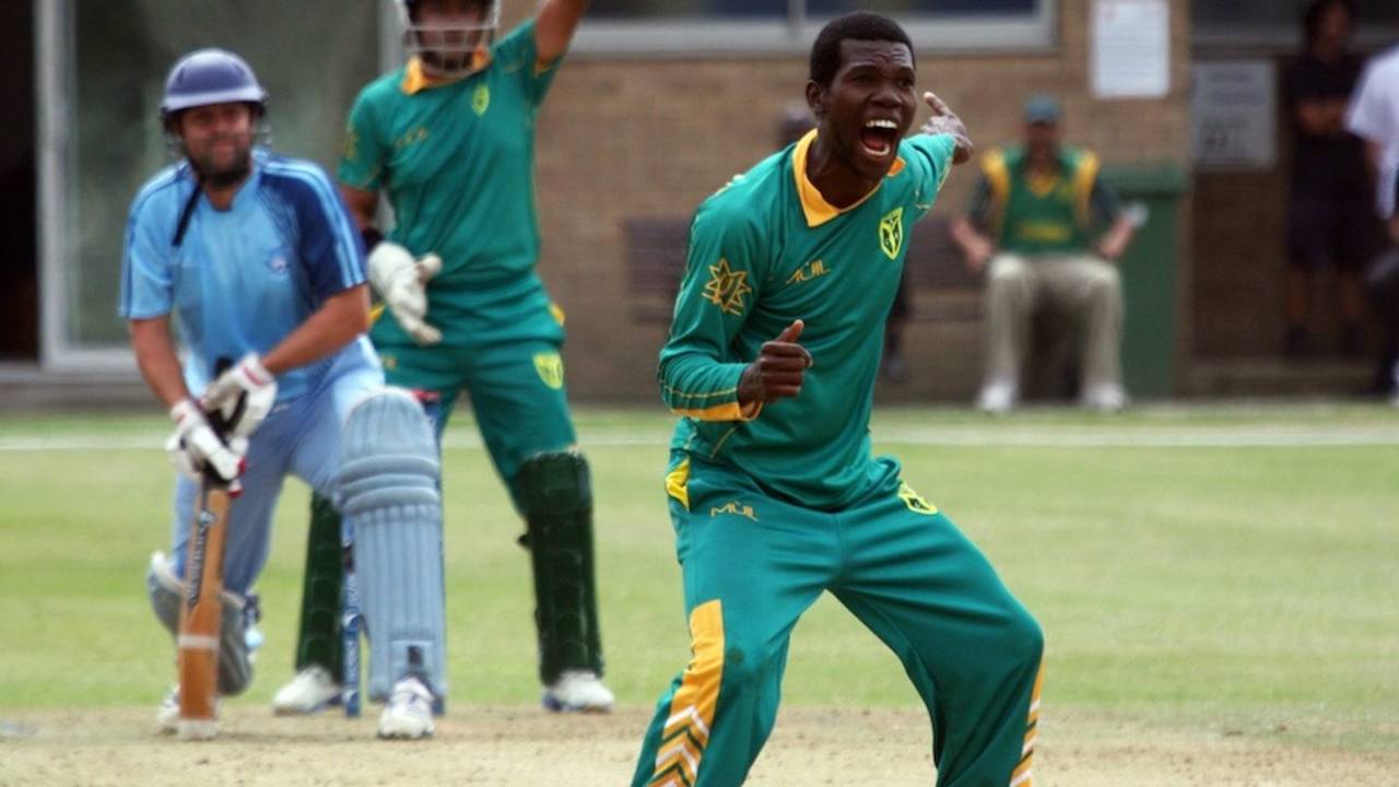 Osita Onwuzilike finished with 3 for 23, Argentina v Nigeria, ICC World Cricket League Division Six, St Saviour, July 27, 2013