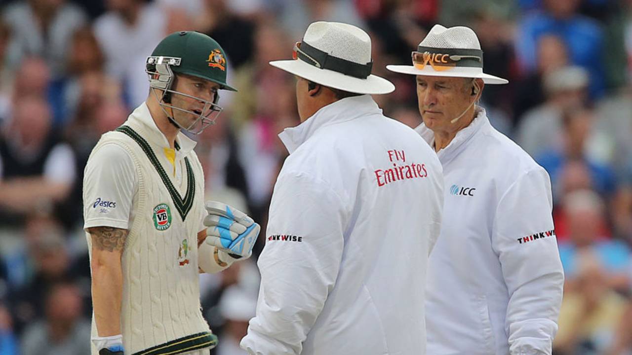 Michael Clarke chats animatedly with the umpires, England v Australia, 3rd Investec Test, Old Trafford, 4th day, August 4, 2013