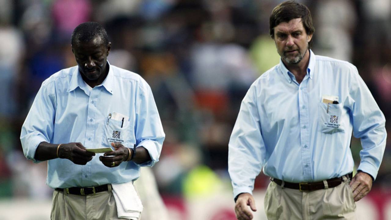 Umpires Steve Bucknor (left) and Peter Willey, South Africa v New Zealand, Johannesburg, World Cup, February 16, 2003