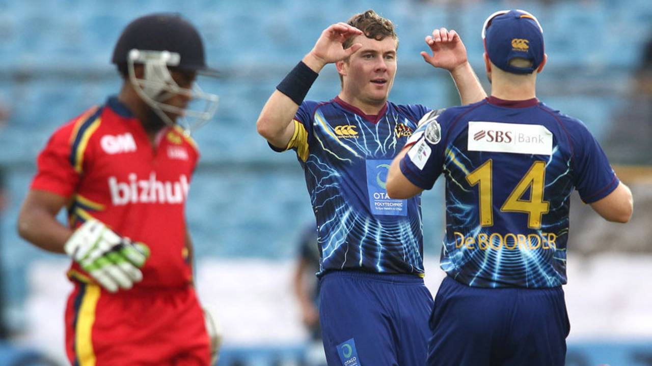 Nick Beard picked up two wickets in two balls, Lions v Otago, Group A, Champions League 2013, Jaipur, September 29, 2013