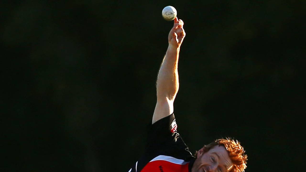Brenton McDonald in his delivery stride, South Australia v Victoria, Ryobi One-Day Cup, 3rd Match, Sydney, October 4, 2013