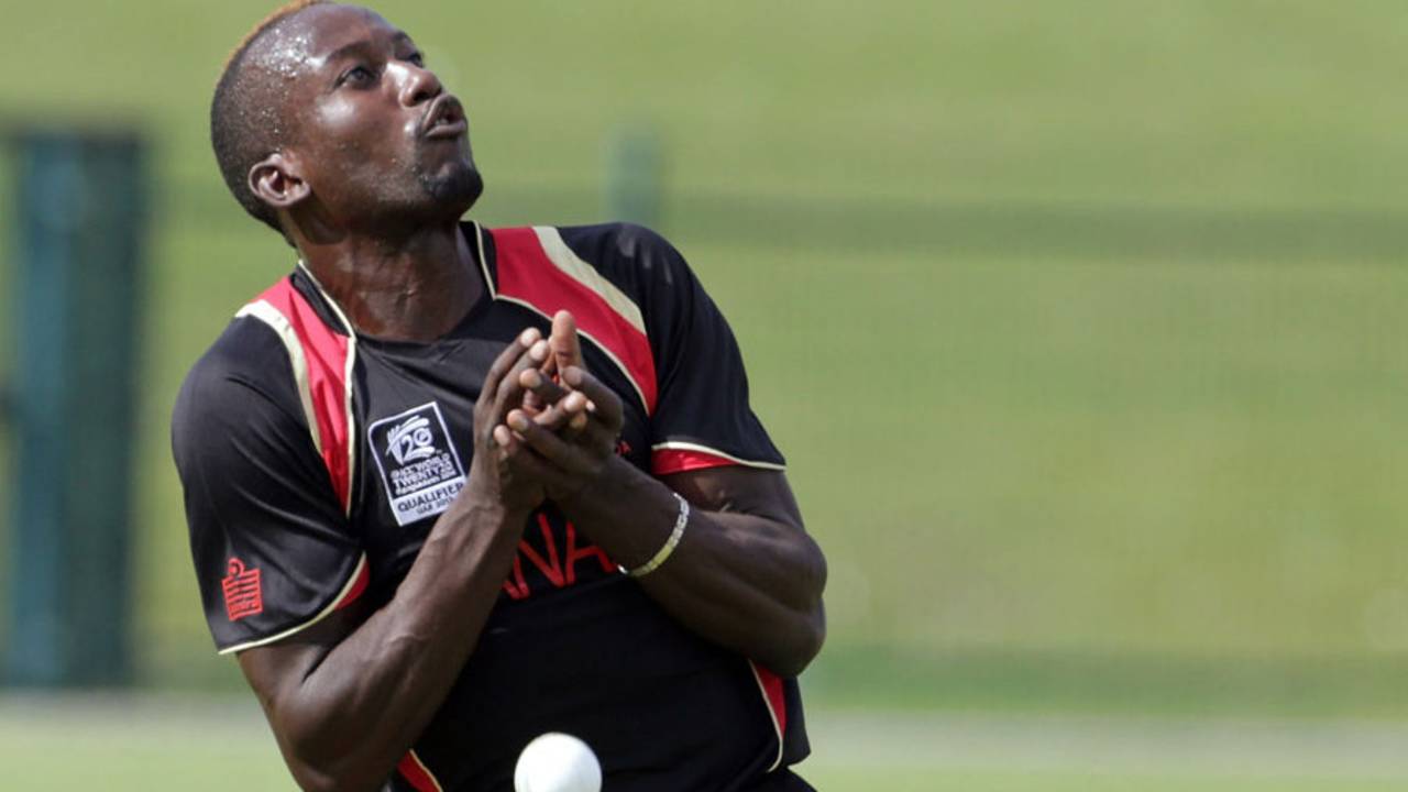 Kenneth Kamyuka tries to get under a catch, United Arab Emirates v Canada, World Twenty20 Qualifier, Group A, Abu Dhabi, November 22, 2013