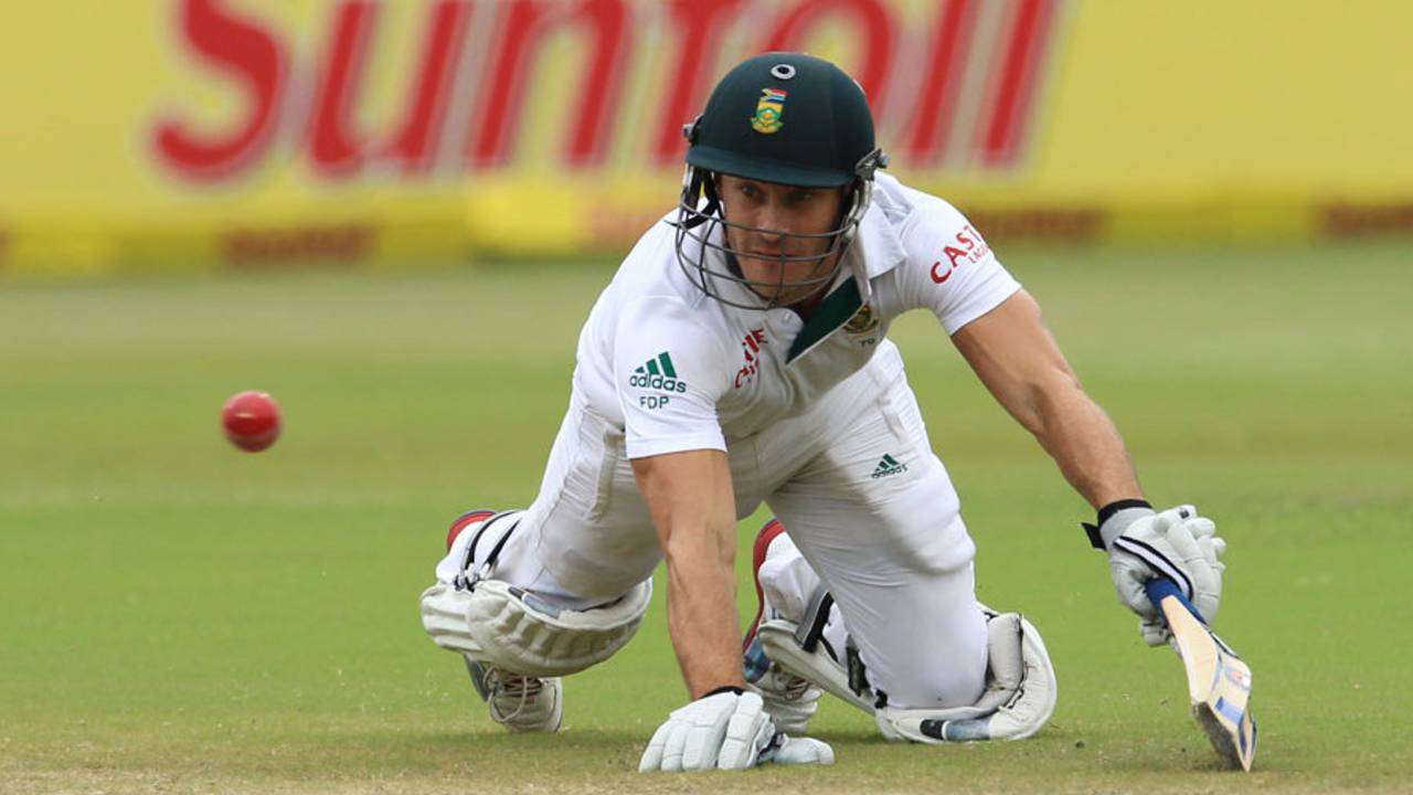 Faf du Plessis fails in his efforts to make his ground, South Africa v India, 2nd Test, Durban, 4th day, December 29, 2013