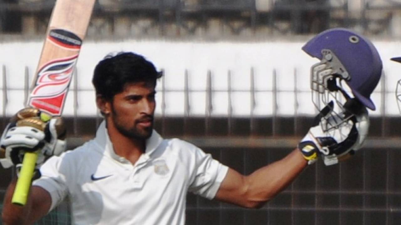Sangram Atitkar celebrates his fourth first-class hundred, Bengal v Maharashtra, Ranji Trophy, semi-final, Indore, 2nd day, January 19, 2014