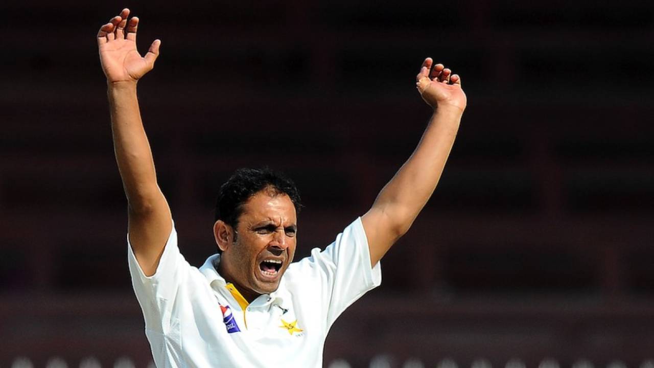 Abdur Rehman struck twice off consecutive balls, Pakistan v Sri Lanka, 3rd Test, Sharjah, 5th day, January 20, 2014