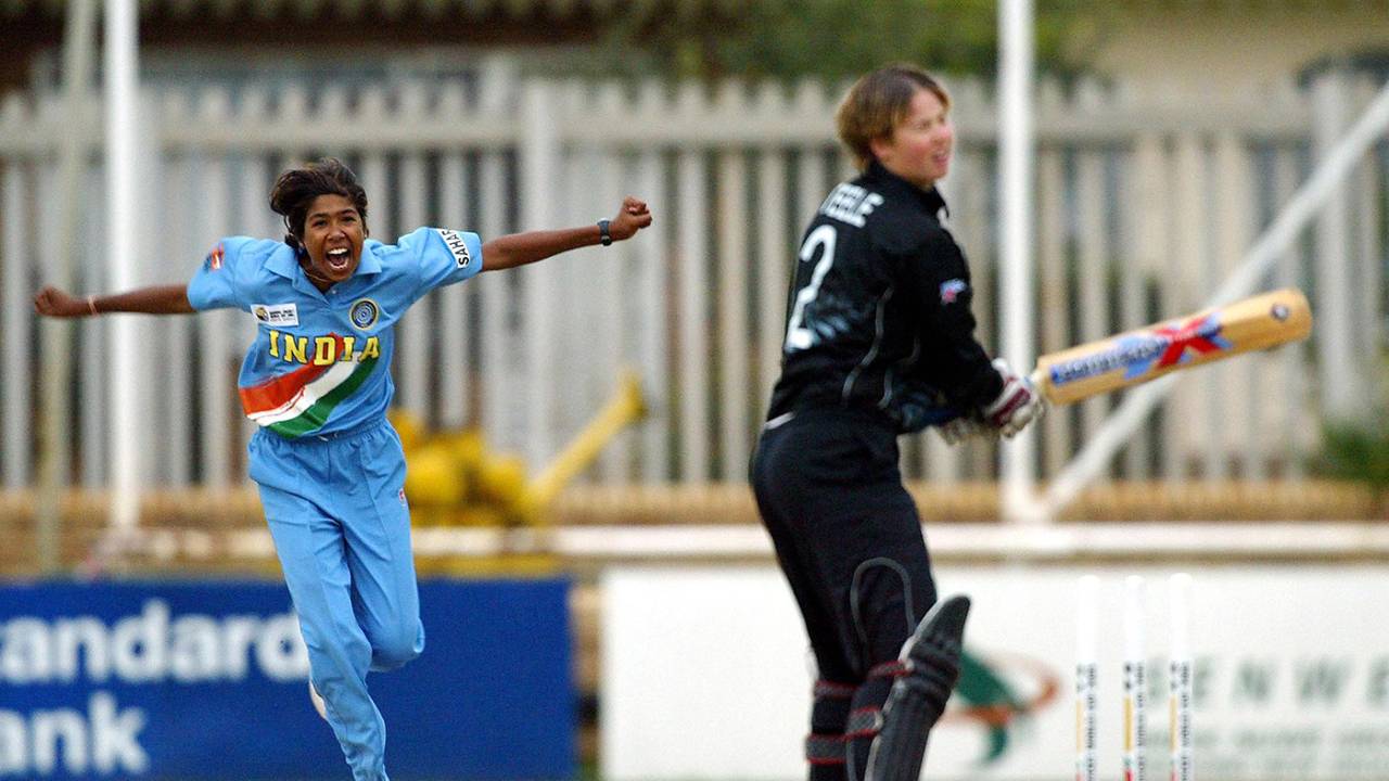 Jhulan Goswami bowls Rebecca Steele to seal victory in the, India v New Zealand, Women's World Cup semi-final, Potchefstroom, April 7, 2005
