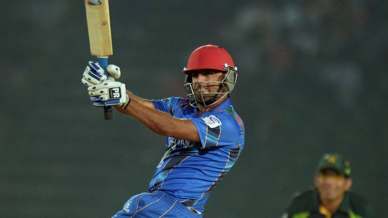 Afghanistan were doing too much too soon until Noor Ali Zadran too charge of the middle overs with some sensible strokeplay&nbsp;&nbsp;&bull;&nbsp;&nbsp;AFP