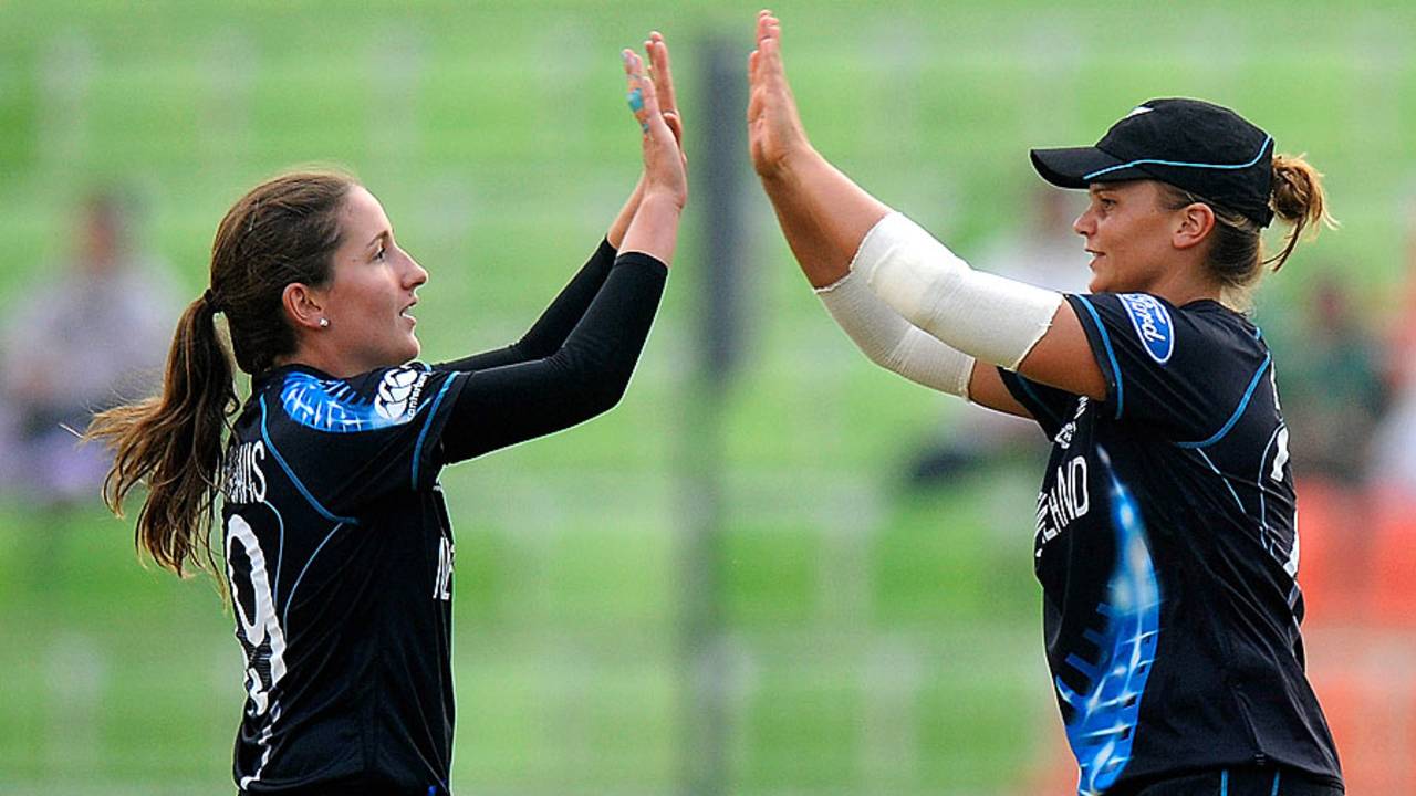 Felicity Leydon-Davis celebrates after dismissing Yasoda Mendis, New Zealand v Sri Lanka, Women's World T20, WT20 2016 Qualification Playoff, Sylhet, April 2, 2014
