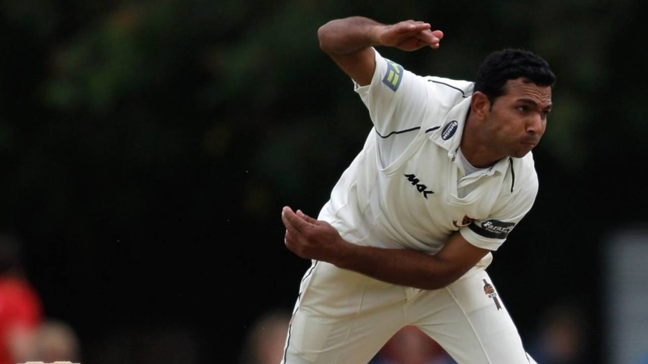 Naved Arif runs in to bowl, Sussex v Surrey, County Championship Division One, Horsham, June, 6, 2012