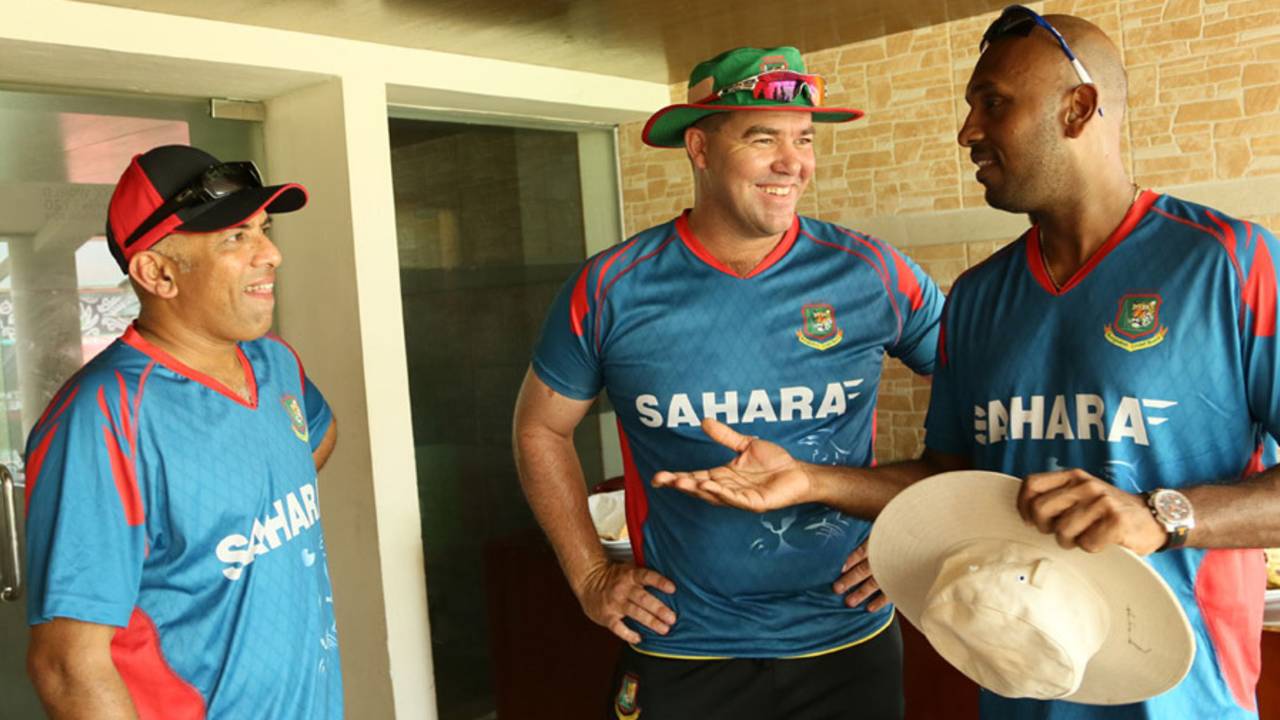 Bangladesh head coach Chandika Hathurusingha, bowling coach Heath Streak and trainer Mario Villavarayan, Dhaka, June 10, 2014