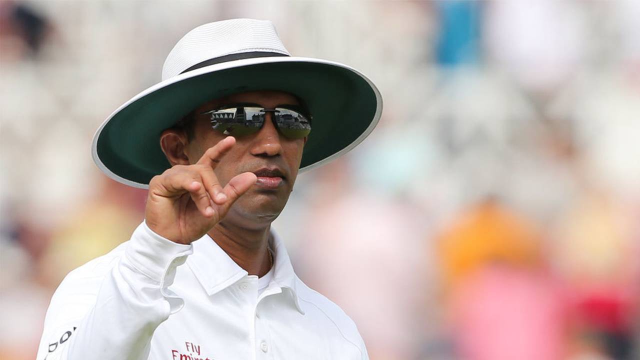 Kumar Dharmasena makes a gesture, England v India, 1st Investec Test, Trent Bridge, 3rd day, July 11, 2014
