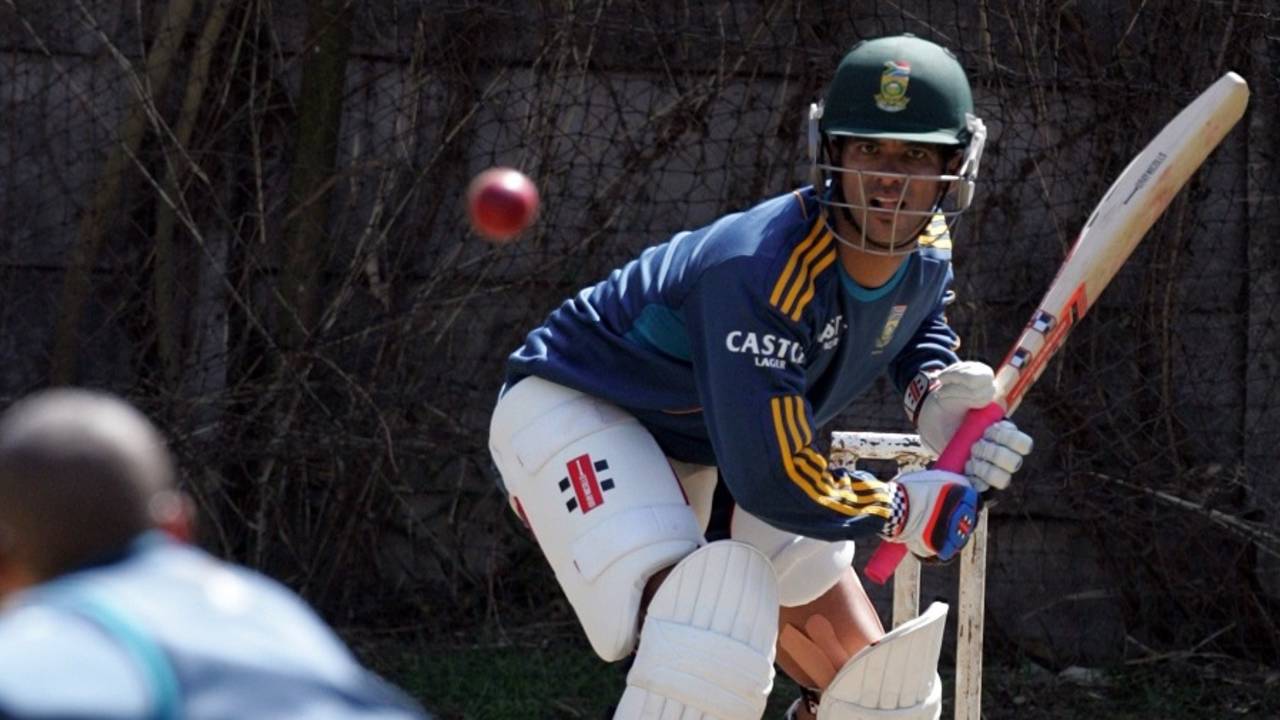 JP Duminy lines up a delivery at the nets, Harare, August 7, 2014 