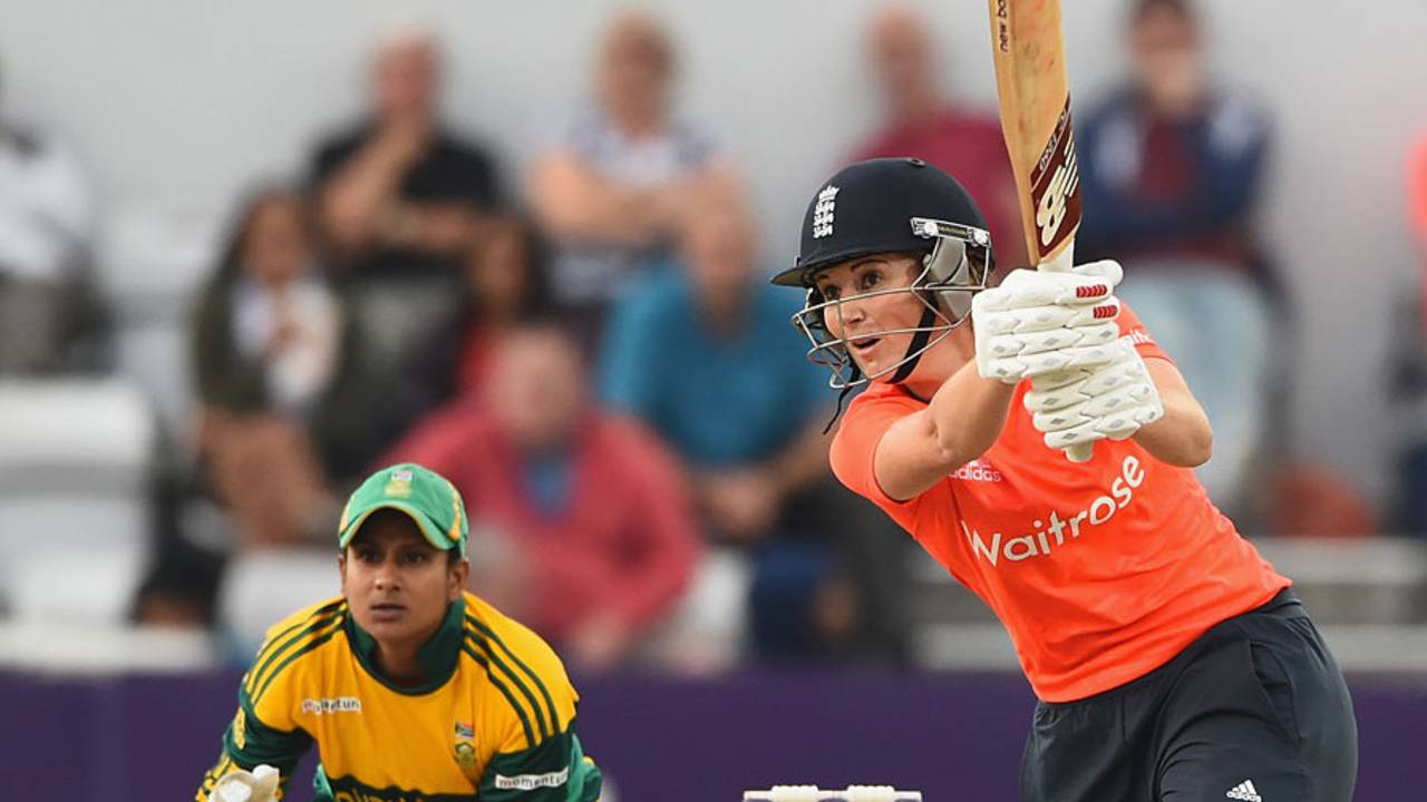 Charlotte Edwards outstanding form continued with an unbeaten 75, England v South Africa, 2nd women's T20, Wantage Road, September 3, 2014