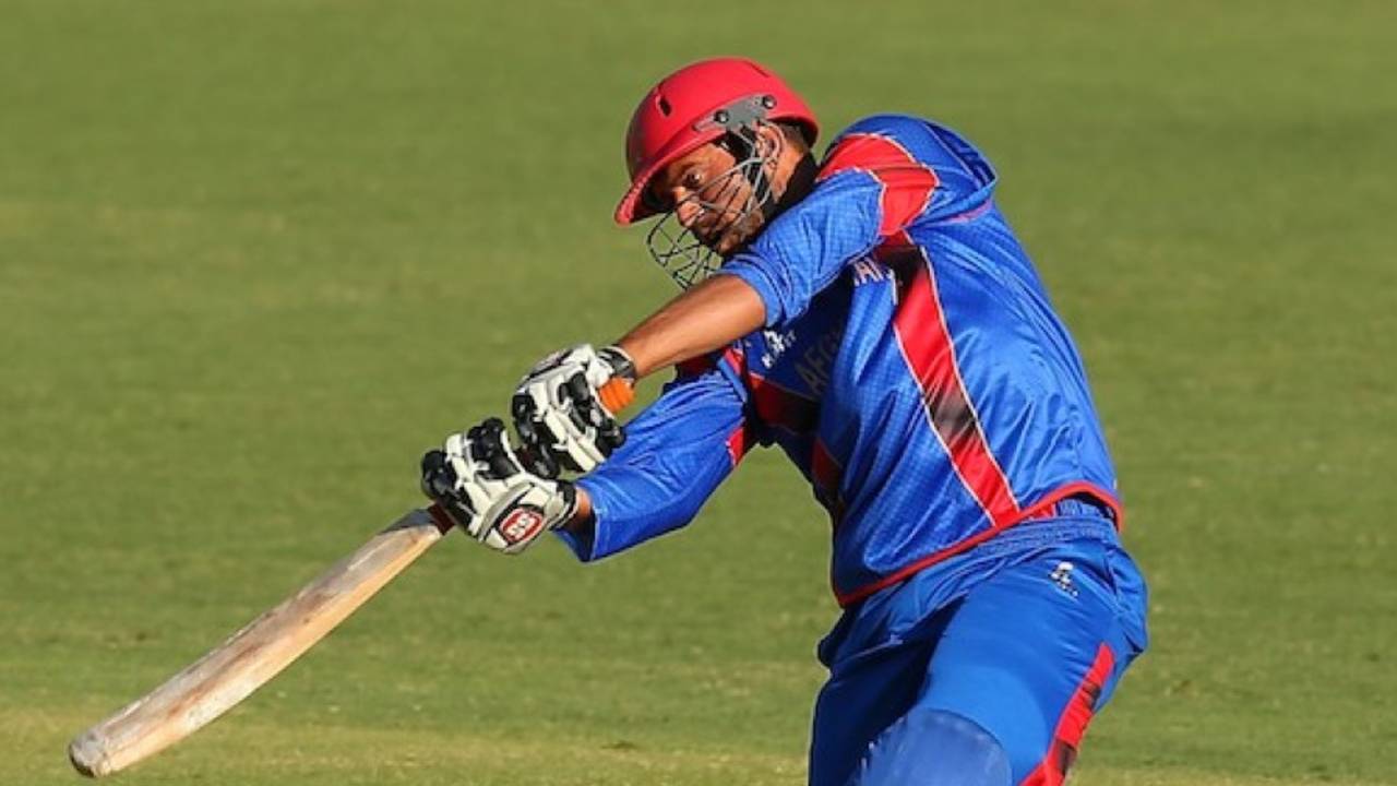 Mirwais Ashraf hits off the front foot, Western Australia XI v Afghanistan, Perth, September 22, 2014