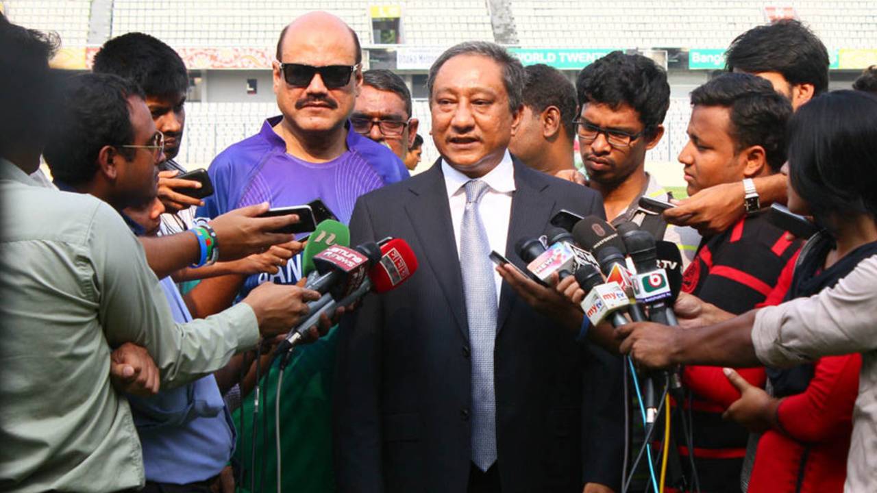 BCB president Nazmul Hassan addresses the media, Dhaka, September 25, 2014