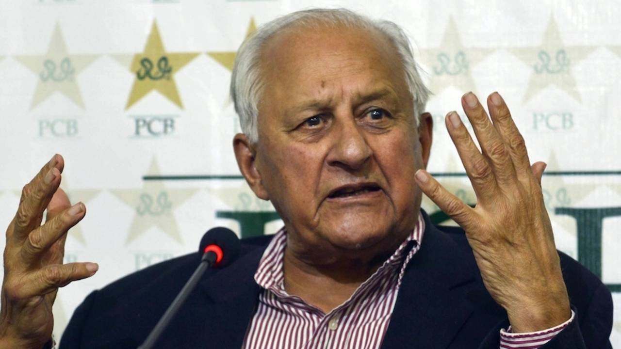 Shaharyar Khan speaks at a press conference, Lahore, October 14, 2014