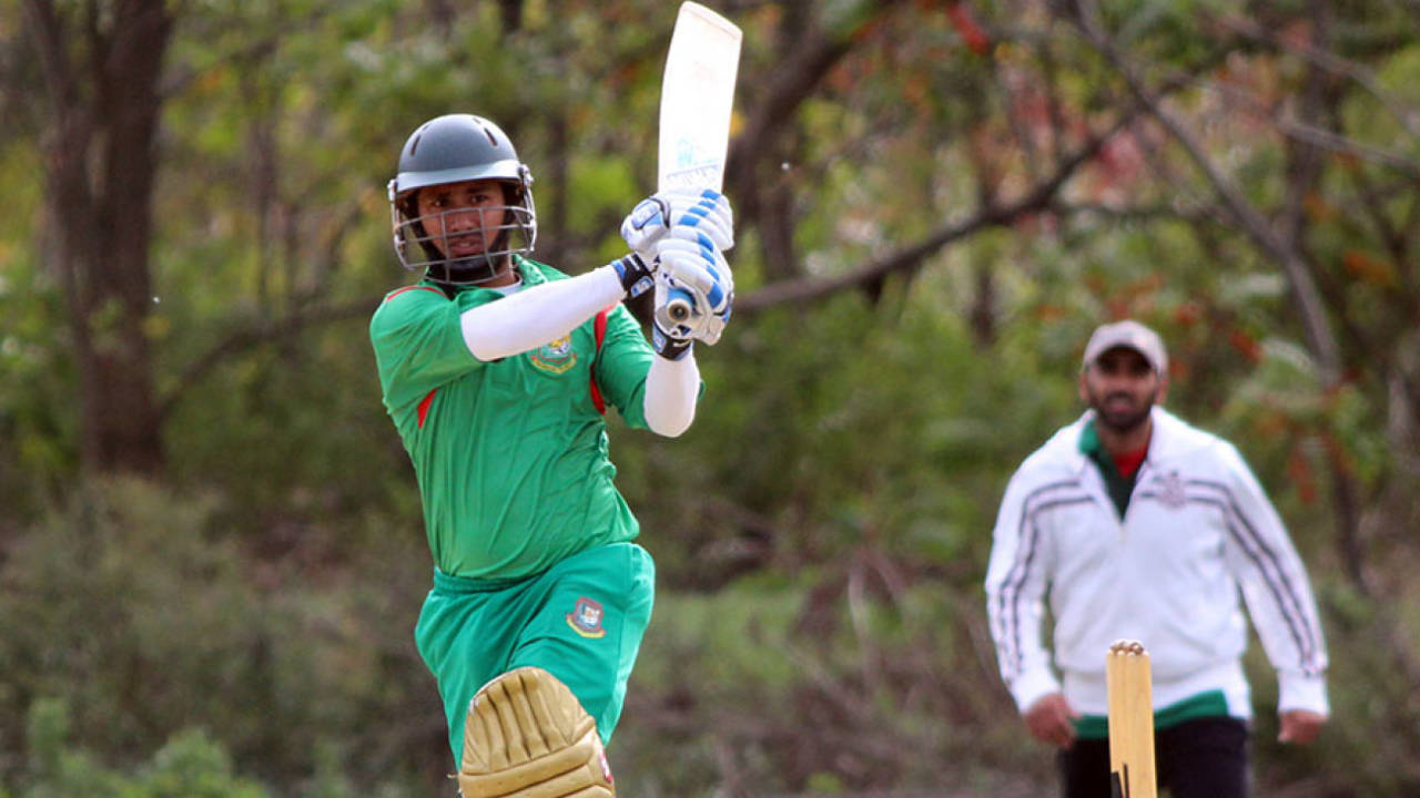 Mohammad Ashraful playing in an unaffiliated cricket tournament in New York&nbsp;&nbsp;&bull;&nbsp;&nbsp;Peter Della Penna/Peter Della Penna/ESPNcricinfo Ltd
