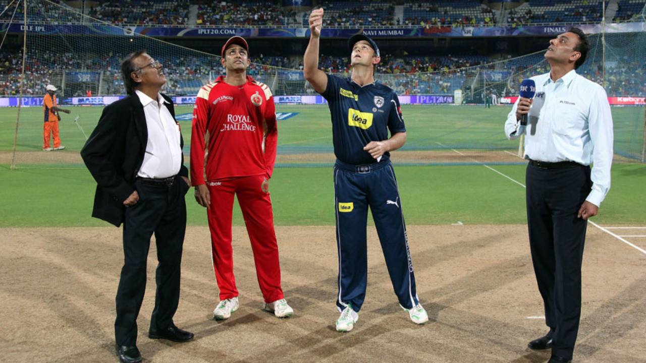 Adam Gilchrist and Anil Kumble at the toss with Ravi Shastri and Srinivas Venkataraghavan, Deccan Chargers v Royal Challengers Bangalore, IPL, Mumbai, April 24, 2010