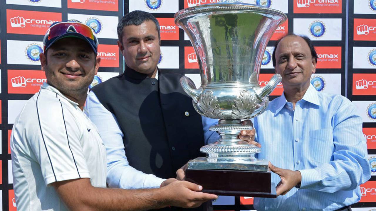Piyush Chawla, the Central Zone captain, with the Duleep Trophy, Central Zone v South Zone, Duleep Trophy 2014-15, final, Delhi, 5th day