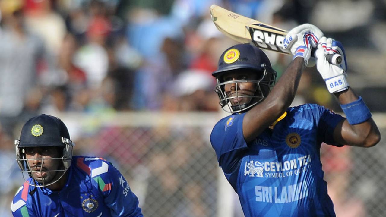 Angelo Mathews hits out during his unbeaten 92, India v Sri Lanka, 2nd ODI, Ahmedabad, November 6, 2014