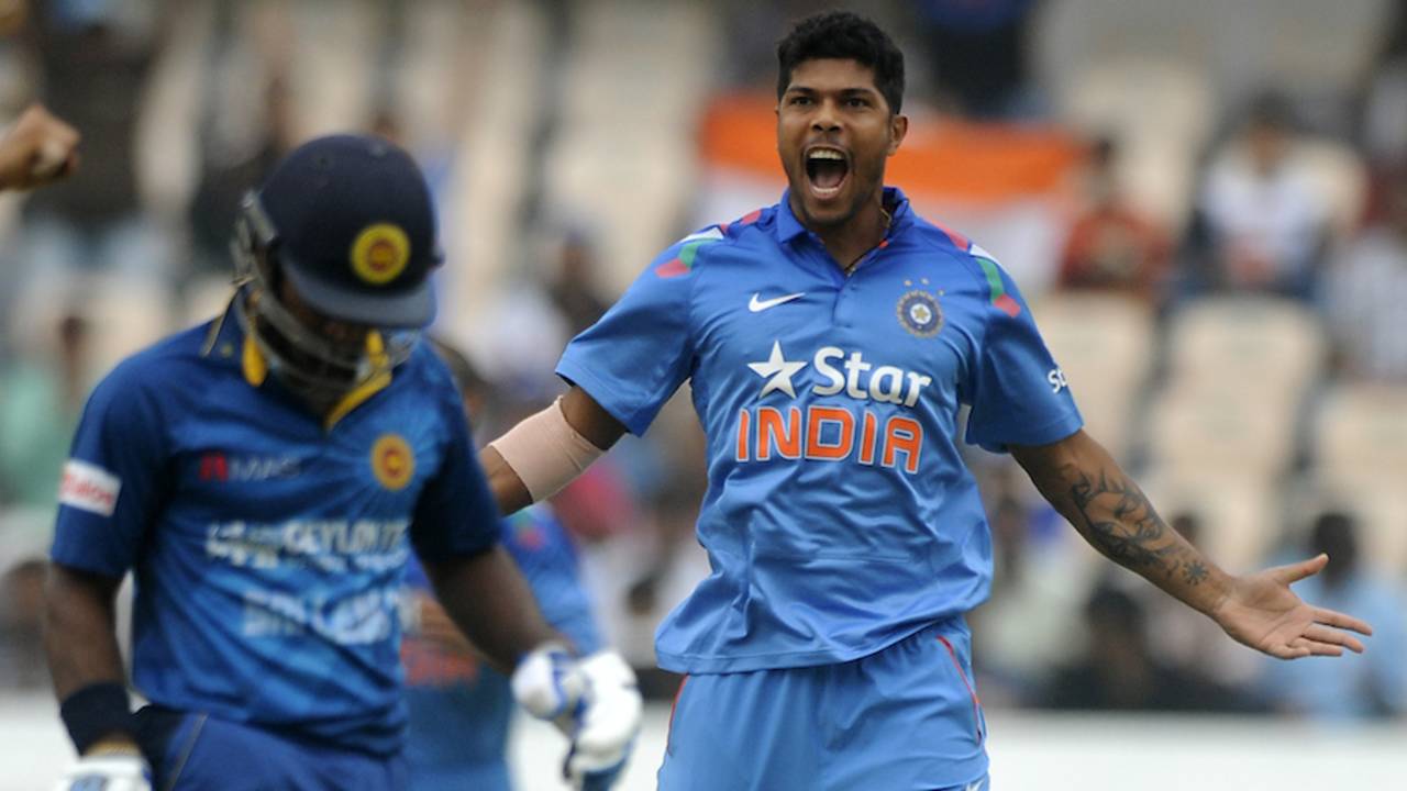 Umesh Yadav struck in the first over, India v Sri Lanka, 3rd ODI, Hyderabad, November 9, 2014