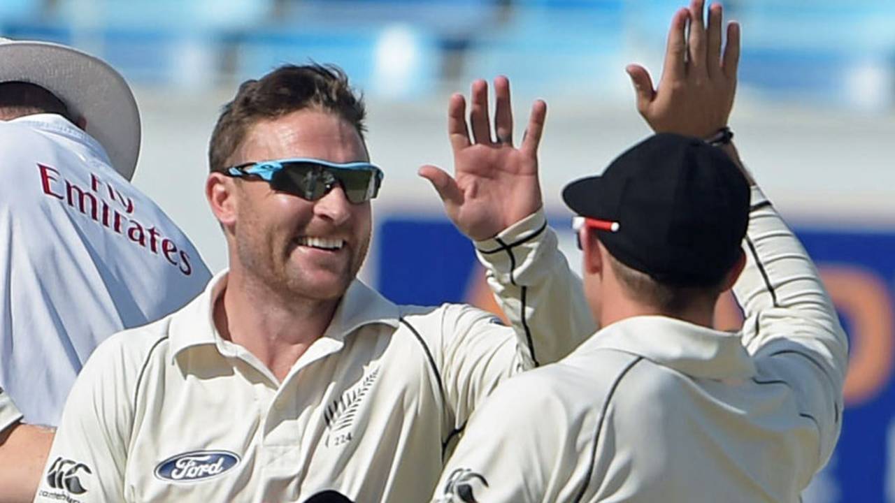 Brendon McCullum dismissed Sarfraz Ahmed for his first Test wicket, Pakistan v New Zealand, 2nd Test, Dubai, 4th day, November 20, 2014