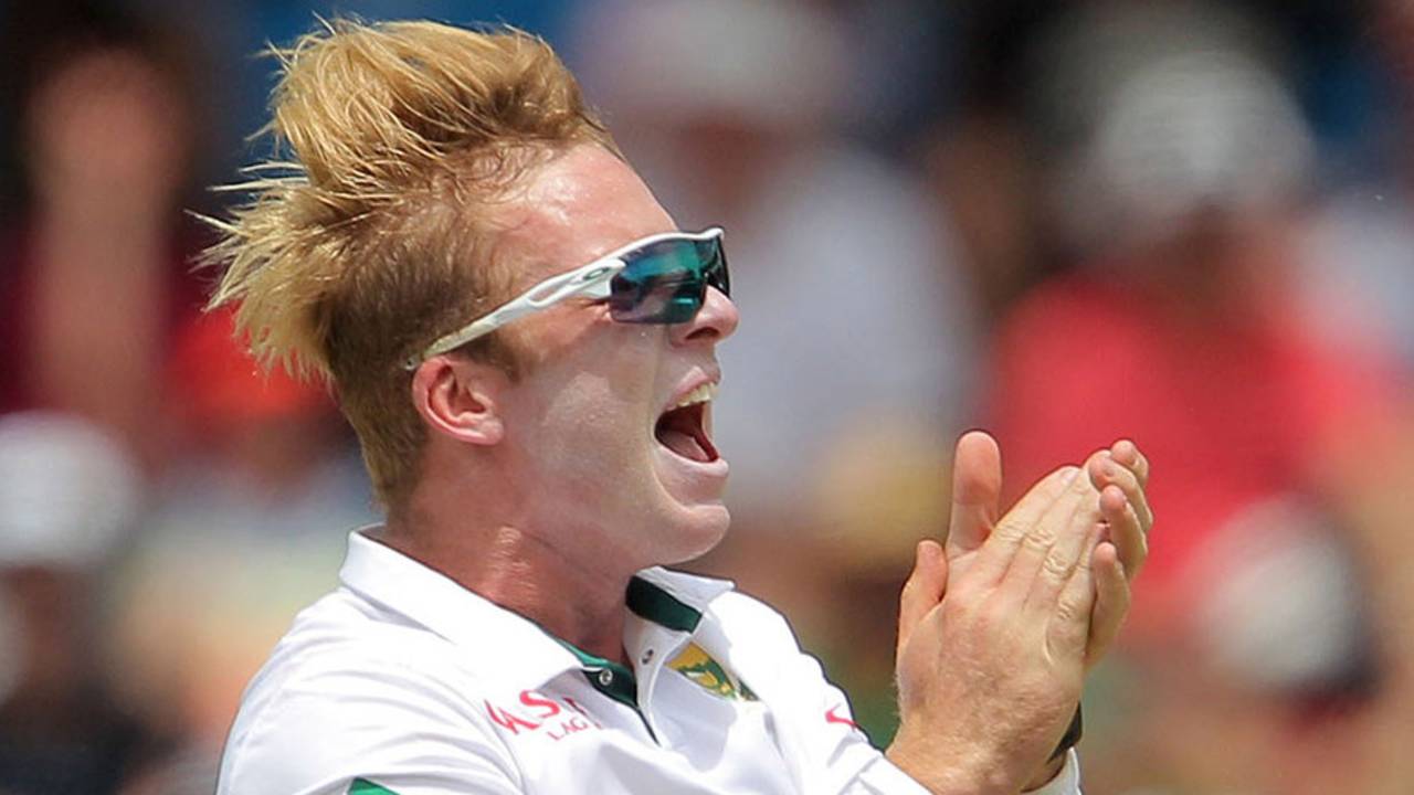 Simon Harmer picked up his third wicket with the first ball after tea, South Africa v West Indies, 3rd Test, Cape Town, 1st day, January 2, 2015