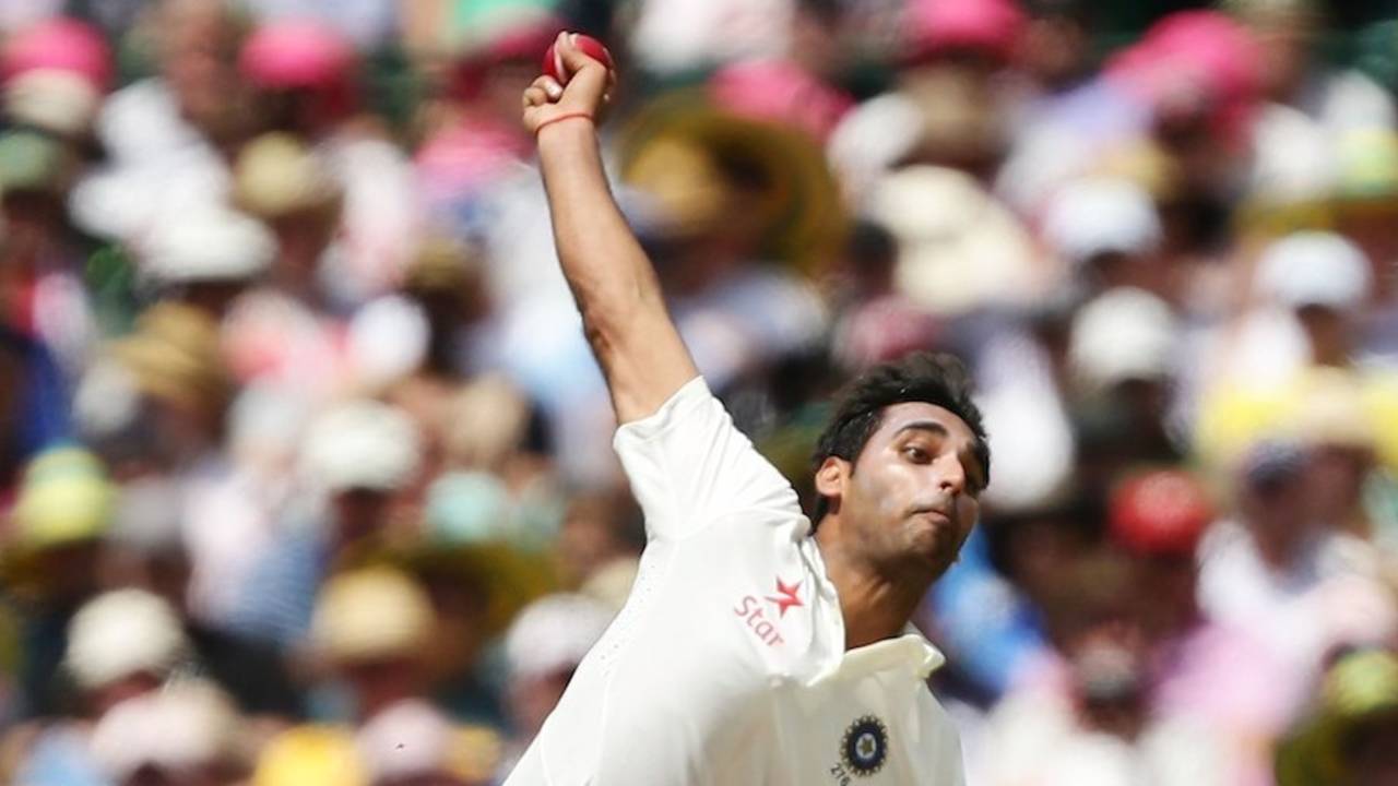Bhuvneshwar Kumar in his first Test of the tour, Australia v India, 4th Test, Sydney, 1st day, January 6, 2015