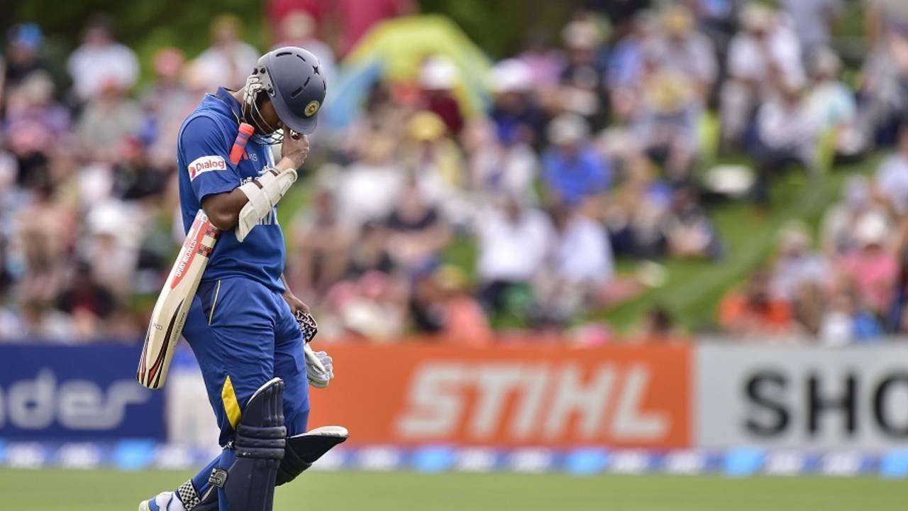 Dimuth Karunaratne was lbw for 5 on his return to ODIs, New Zealand v Sri Lanka, 1st ODI, Christchurch, January 11, 2015