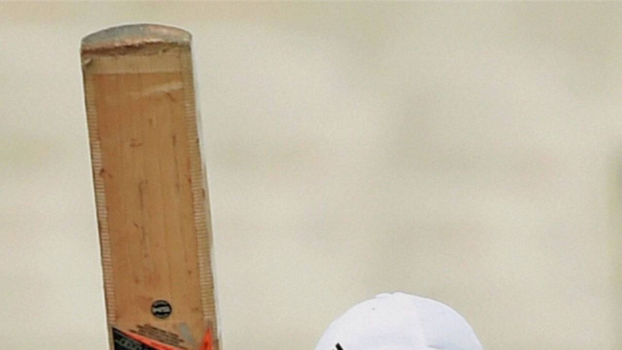 Adil Reshi made 58 in J&K's second innings, Bengal v Jammu & Kashmir, Ranji Trophy, Group A, Kolkata, 4th day, January 16, 2015