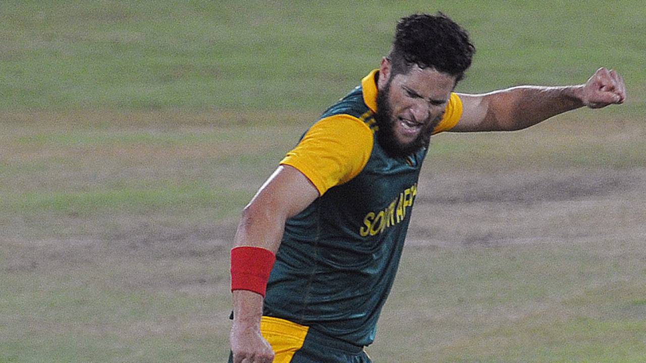 Wayne Parnell enjoyed a productive evening, South Africa v West Indies, 5th ODI, Centurion, January 28, 2015