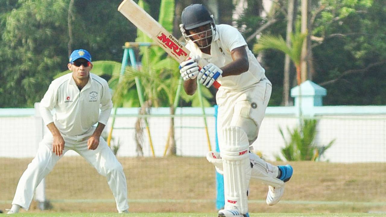 Sanju Samson's 207 lifted Kerala to a first-innings score of 483, Kerala v Services, Ranji Trophy 2014-15, Group C, 8th round, 2nd day, Kannur, January 30, 2015