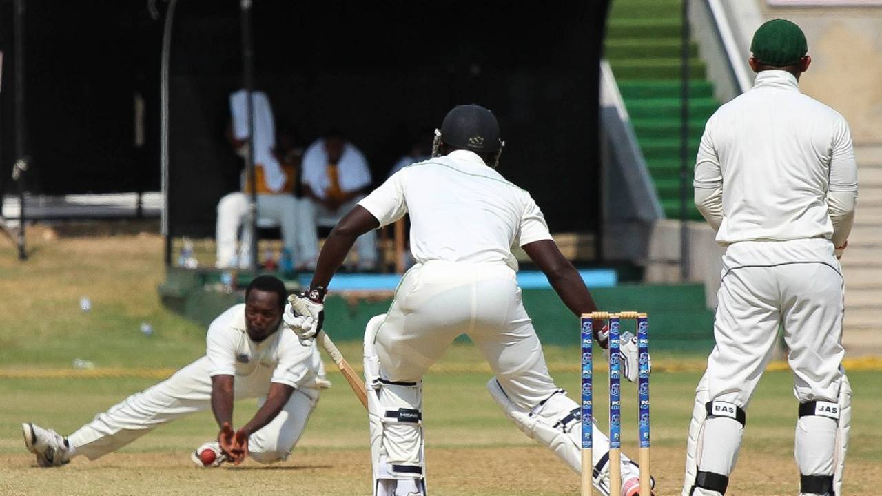 Odean Brown fails to latch on to a chance offered by Anthony Bramble, Jamaica v Guyana, Regional 4 Day Tournament 2014-15, 1st day, Kingston, February 6, 2015