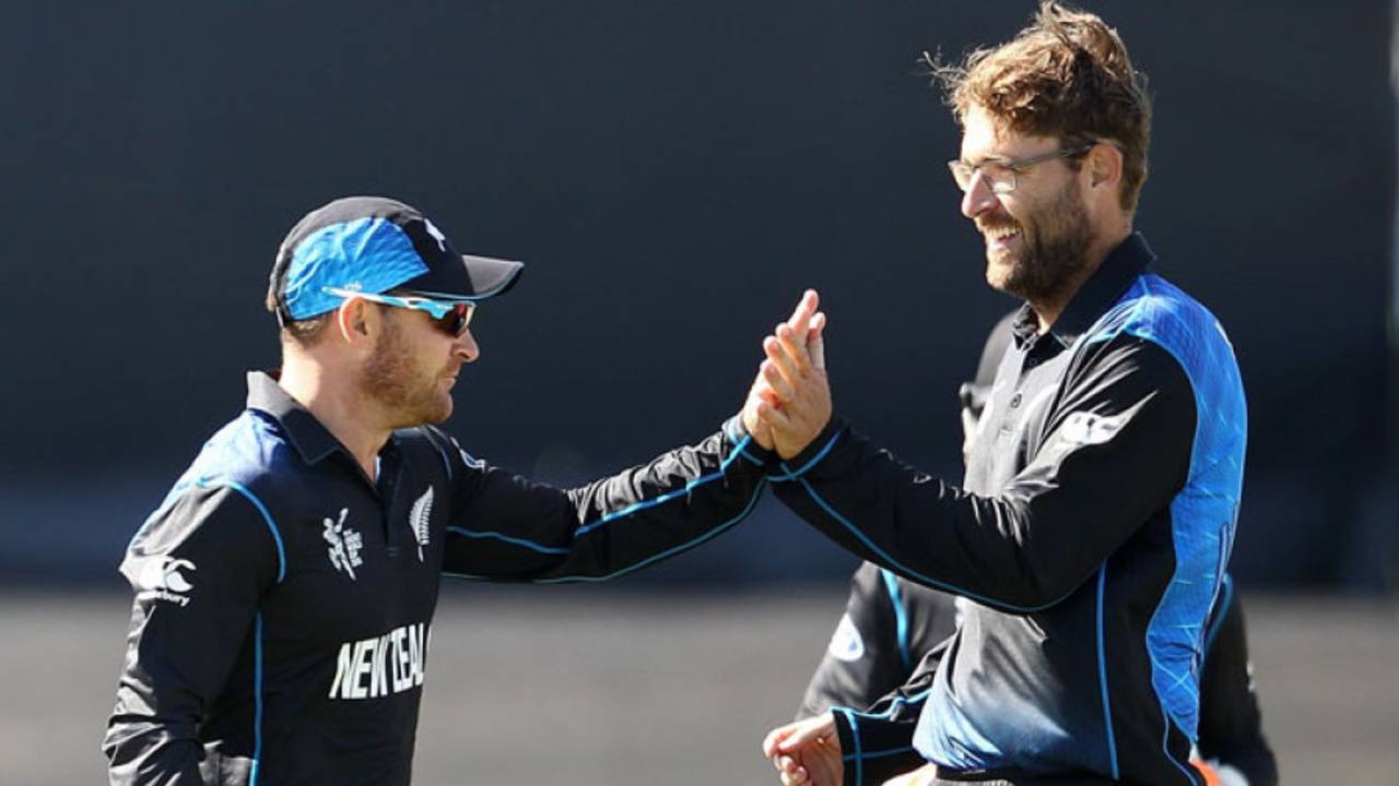 Daniel Vettori got two wickets in one over, New Zealand v South Africa, World Cup warm-up match, Christchurch, February 11, 2015