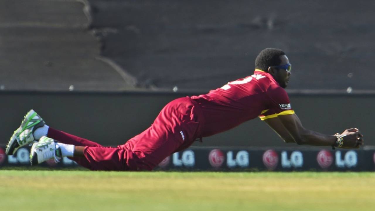 Sulieman Benn takes a diving catch to get rid of Sohaib Maqsood, Pakistan v West Indies, World Cup 2015, Group B, Christchurch, February 21, 2015