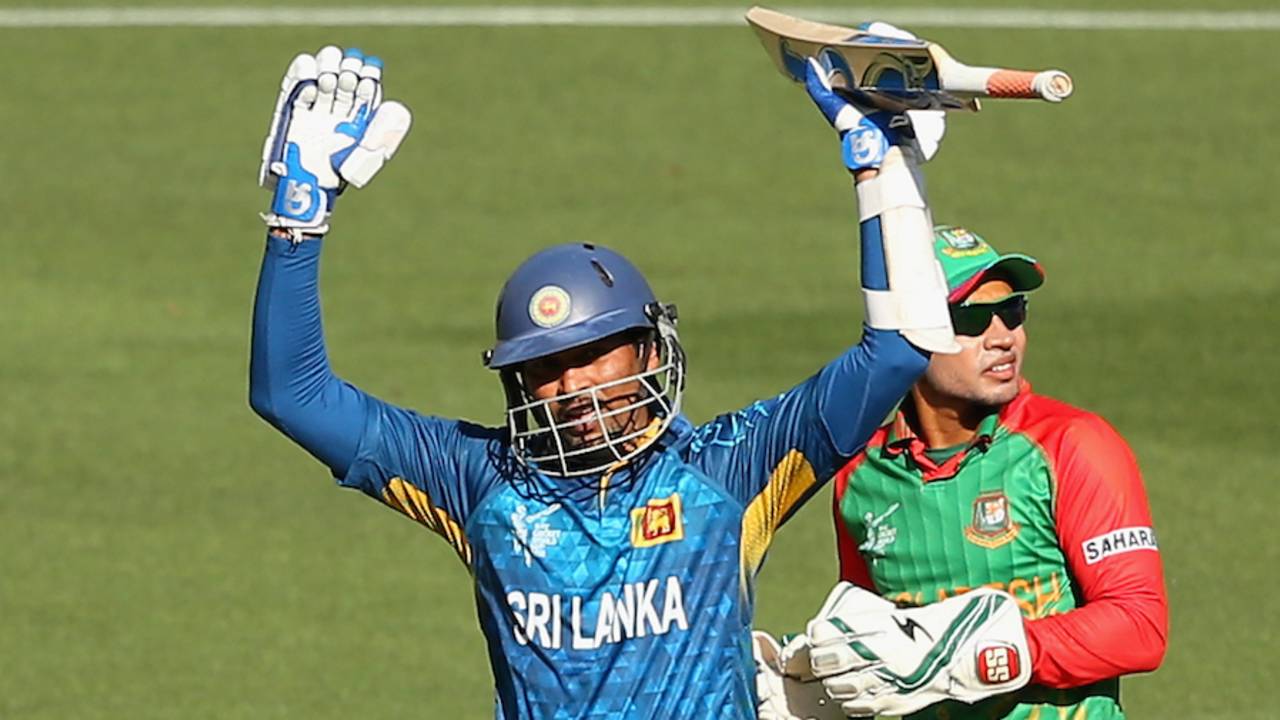 Tillakaratne Dilshan celebrates his 21st ODI hundred, Bangladesh v Sri Lanka, World Cup 2015, Group A, Melbourne, February 26, 2015
