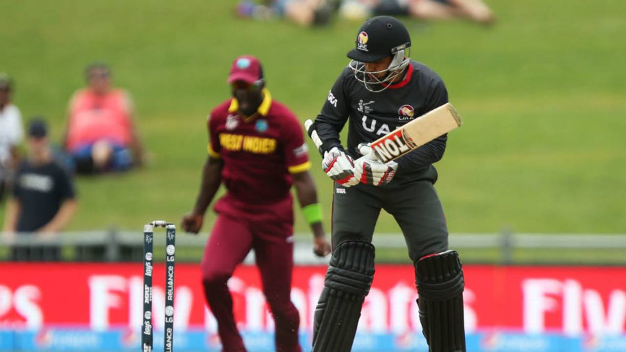 Khurram Khan turns back to find his leg stump missing, United Arab Emirates v West Indies, World Cup 2015, Group B, Napier, March 15, 2015