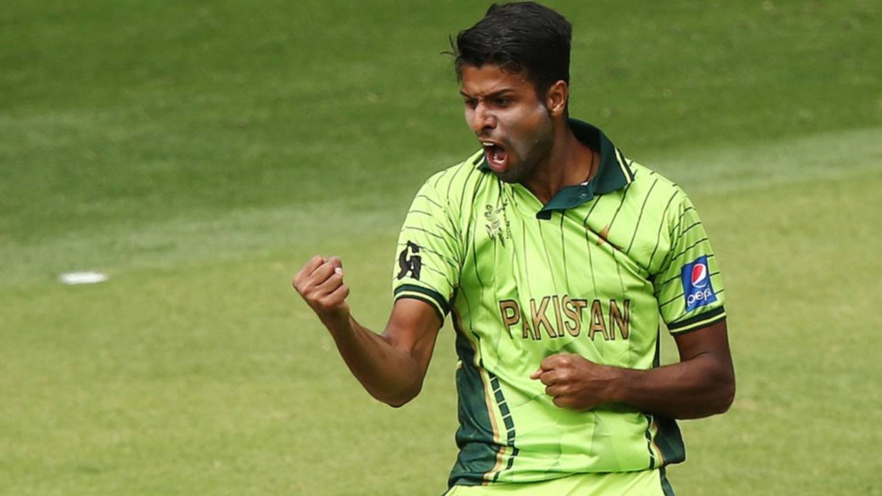 Ehsan Adil is pumped up after dismissing Paul Stirling, Ireland v Pakistan, World Cup 2015, Group B, Adelaide, March 15, 2015