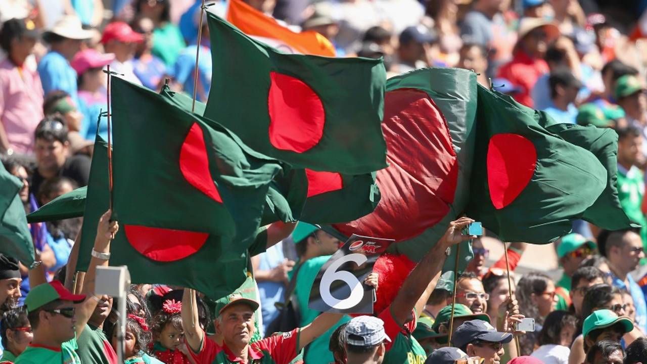 Bangladesh fans cheering their team on, Bangladesh v India, World Cup 2015, 2nd quarter-final, Melbourne, March 19, 2015