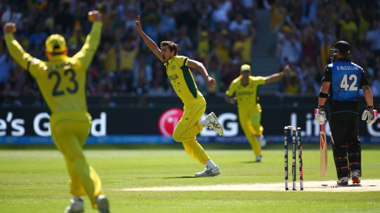 Mitchell Starc got rid of Brendon McCullum for a duck, Australia v New Zealand, World Cup 2015, final, Melbourne, March 29, 2015
