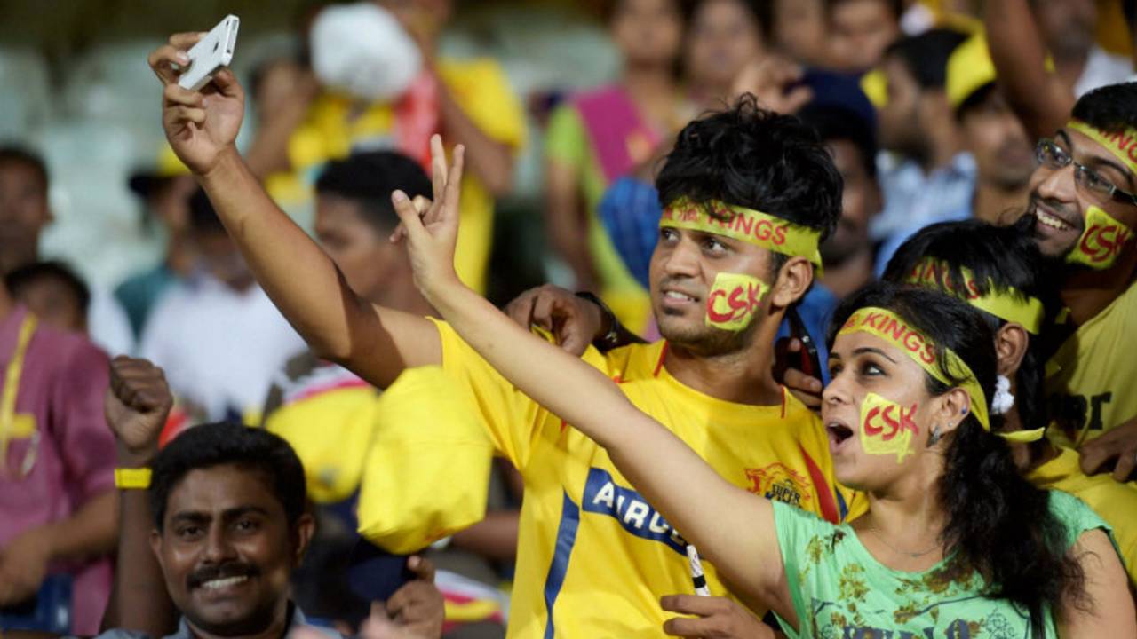 Fans capture the moment as the IPL returned to the MA Chidambaram Stadium after two years, Chennai Super Kings v Delhi Daredevils, IPL 2015, Chennai, April 9, 2015