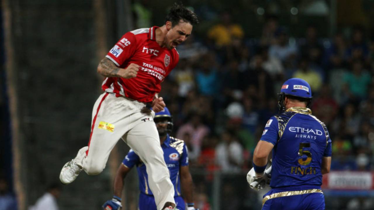 Mitchell Johnson is delighted after dismissing Aaron Finch, Mumbai Indians v Kings XI Punjab, IPL 2015, Mumbai, April 12, 2015
