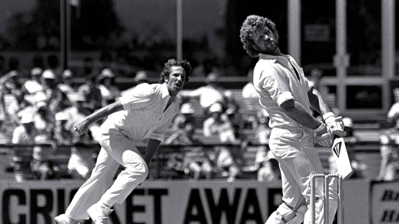 Gary Cosier pulls away from a delivery bowled by Ian Botham, Australia v England, 2nd Test, Perth, December 1978