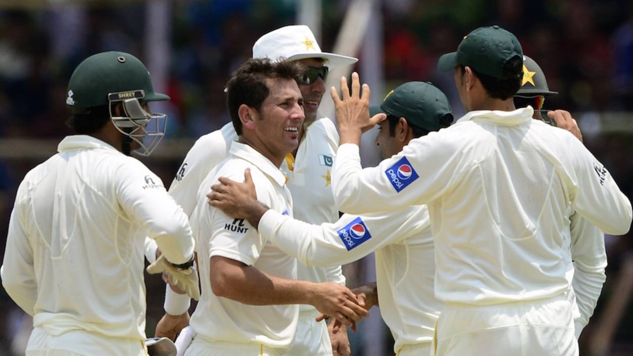 Yasir Shah is congratulated after he dismissed Tamim Iqbal, Bangladesh v Pakistan, 1st Test, Khulna, 1st day, April 28, 2015