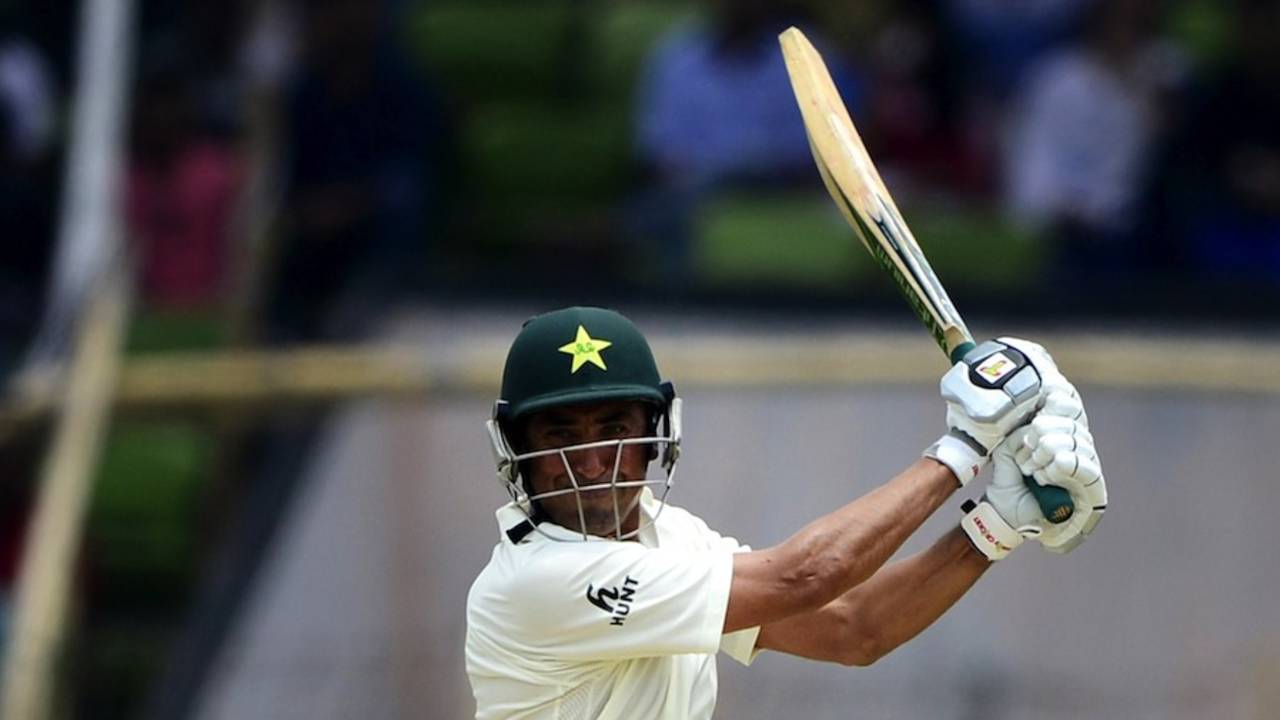 Younis Khan cuts during his 33, Bangladesh v Pakistan, 1st Test, Khulna, 3rd day, April 30, 2015