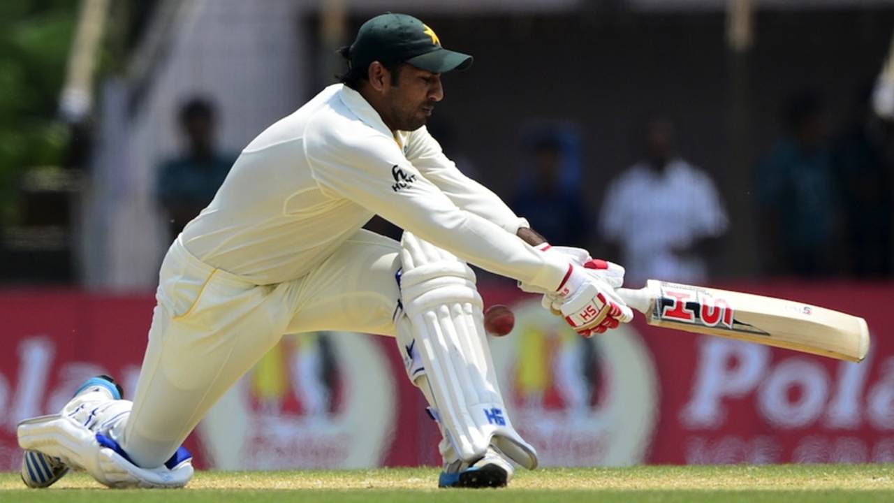 Sarfraz Ahmed sweeps during his innings of 82 off 88 balls, Bangladesh v Pakistan, 1st Test, Khulna, 4th day, May 1, 2015